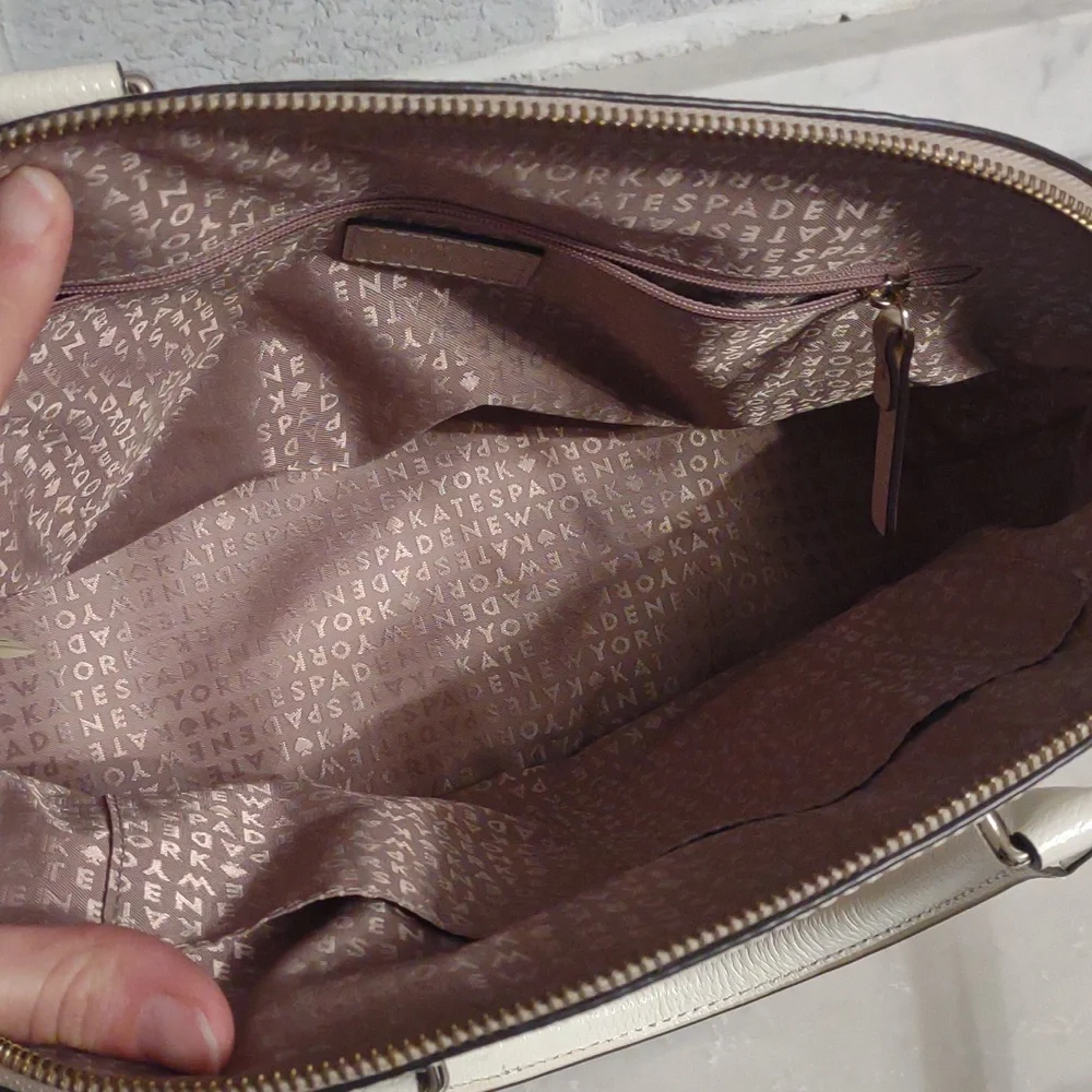 Kate Spade 100% Cow Leather Grove Street Carli Pink Cream White Satchel Handbag